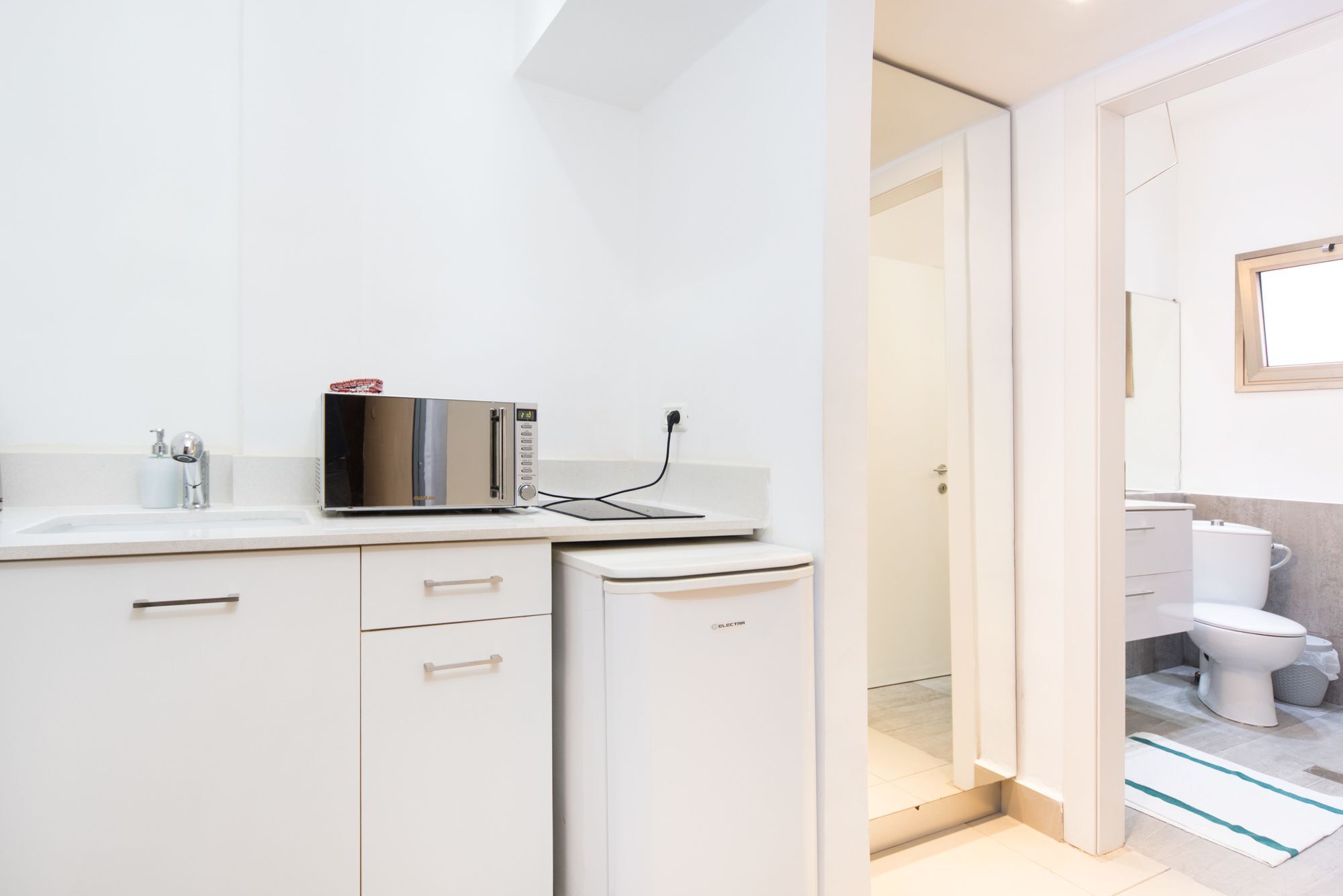 Tlvsublet Hayarkon Apartment Tel Aviv Bagian luar foto